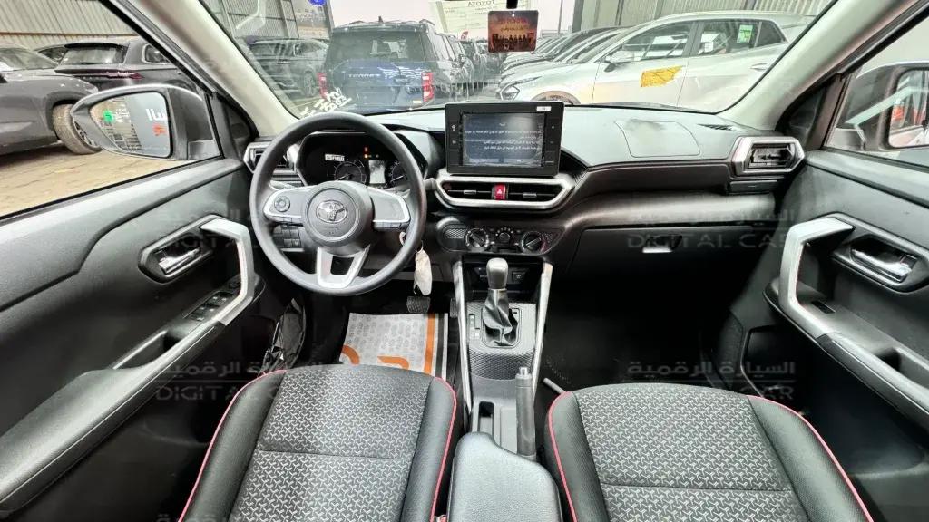 interior frontRight