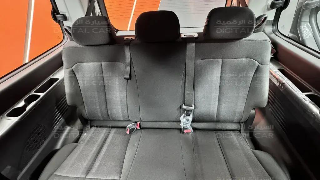 interior frontRight
